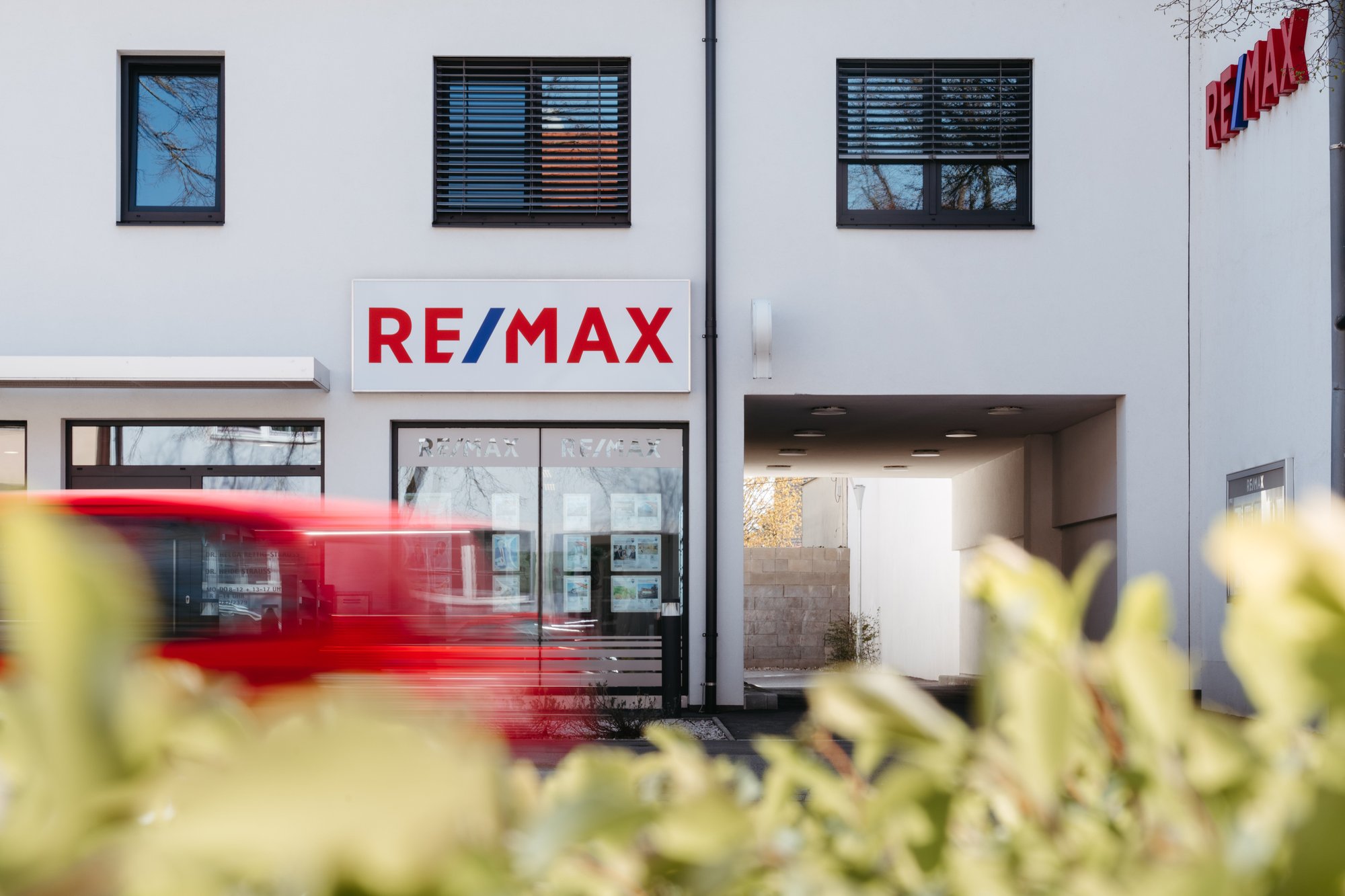 REMAX Office Eco-9