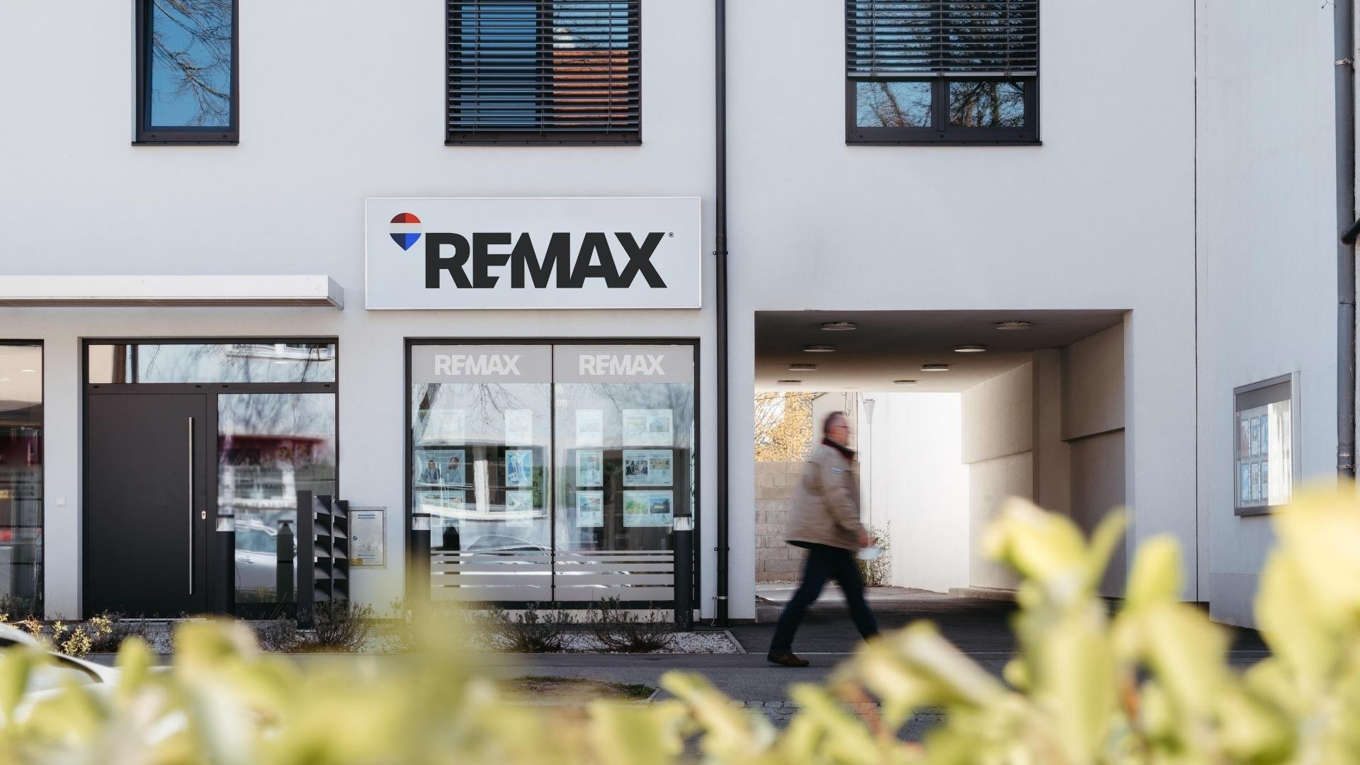 Agenzia REMAX estero