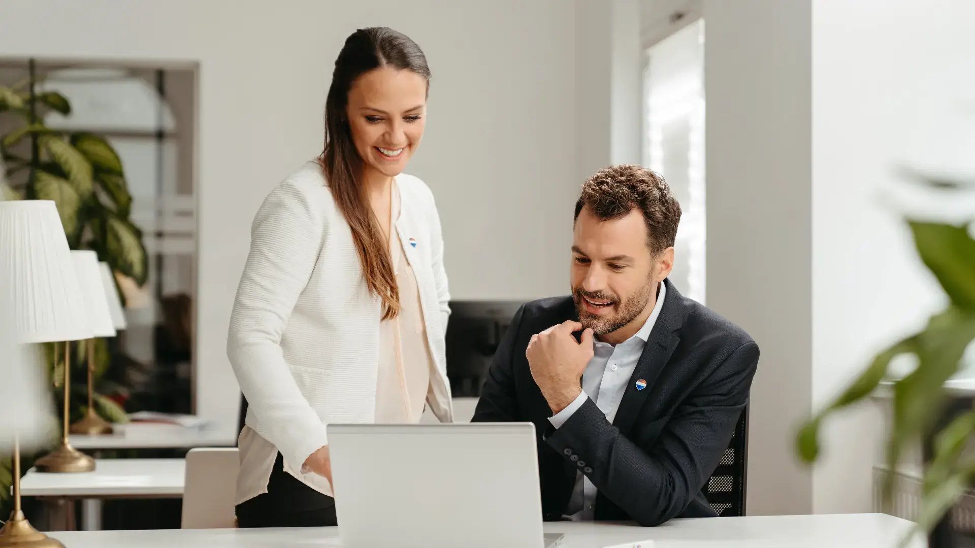 persone remax al lavoro