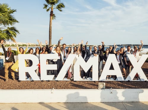 sngine_4958dba838ca59be5d3bb979b60bd30d