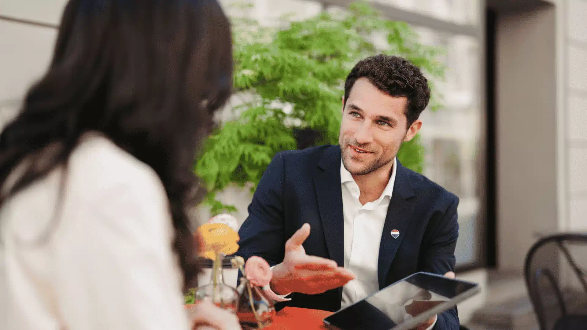 Affiliato REMAX con un potenziale cliente