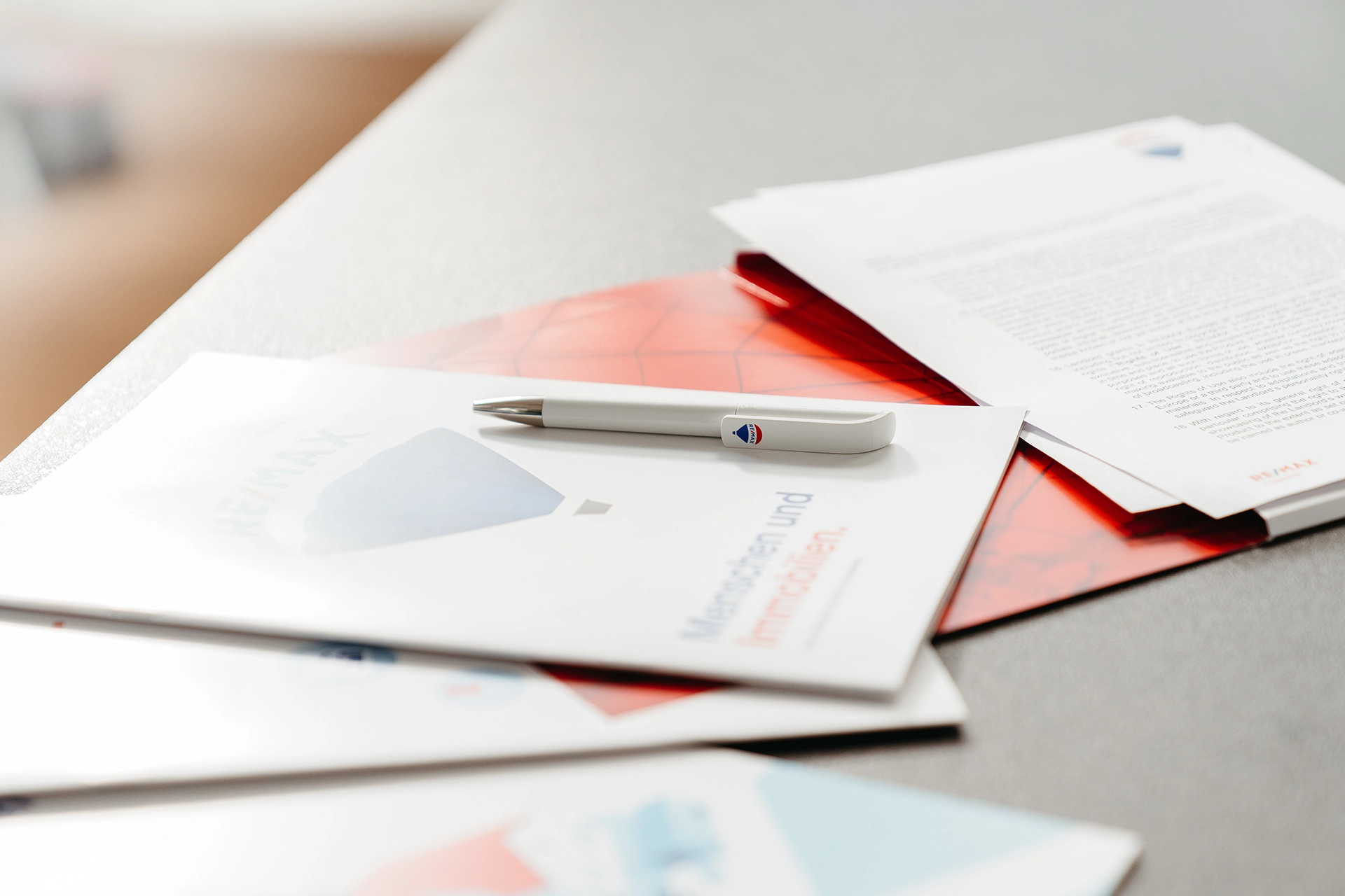REMAX Customer+Agent-10