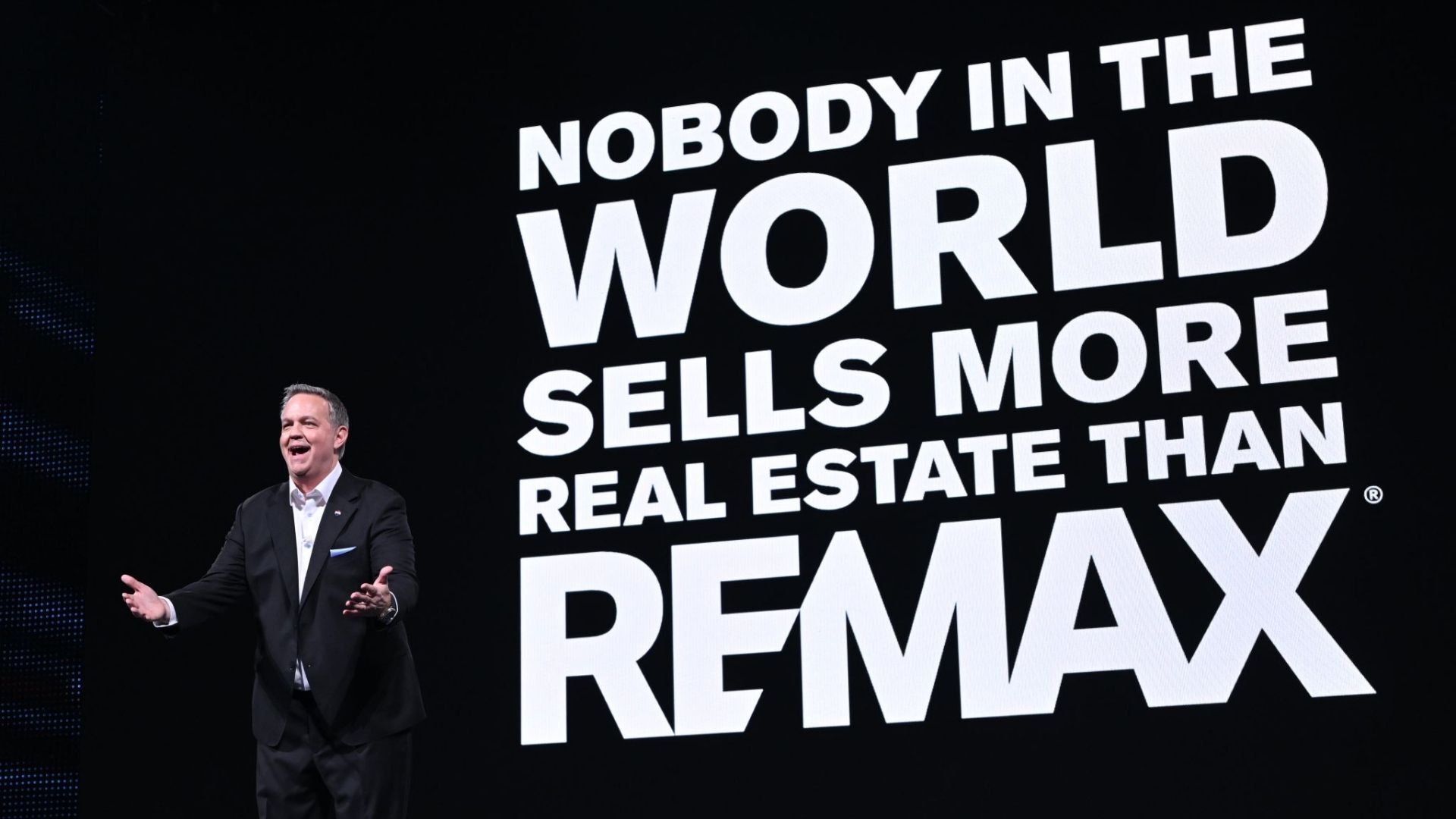 REMAX R4: crescita e strumenti per agenti immobiliari